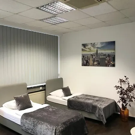 Messe Hostel *