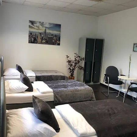 Hostel Messe *