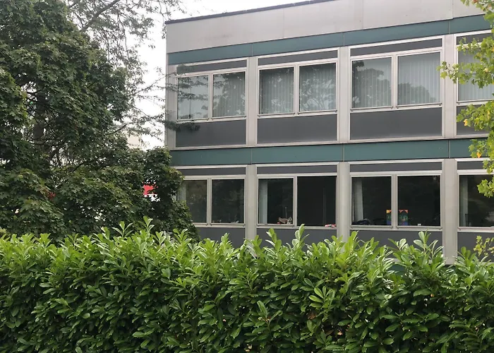 Хостел Messe *